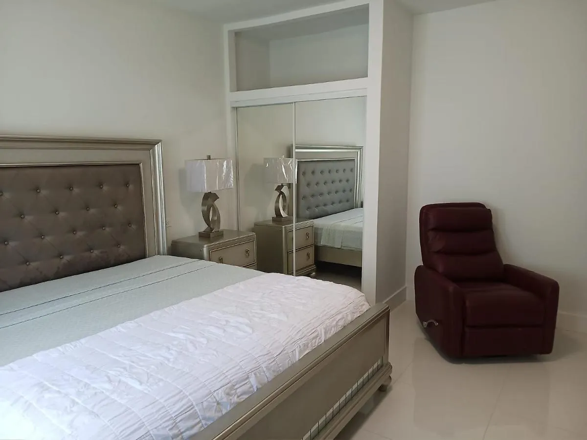 Luxury 2 Bedroom Rooftop Pool View Unit #3 Falmouth 0*,  Jamaica